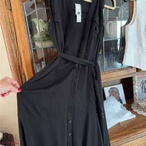 Sold out White House, black market Elegant Black Button-Down Dress
